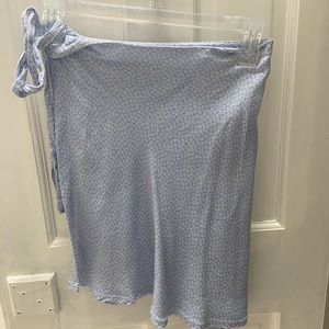 Brandy Melville Blue and White Floral Wrap Skirt
